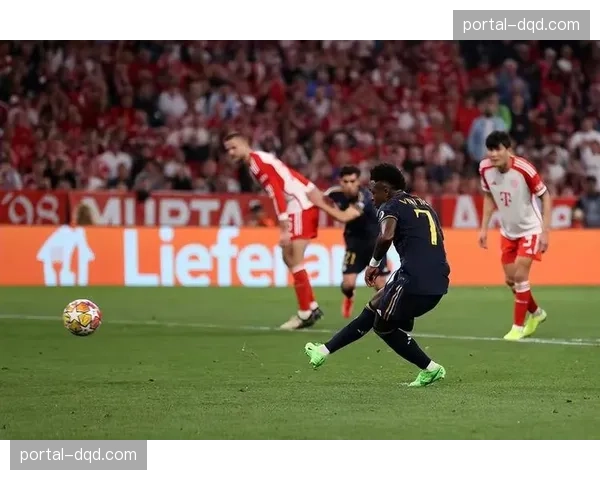 欧冠半决赛对阵出炉：巴黎vs拜仁上演卫冕冠军对决